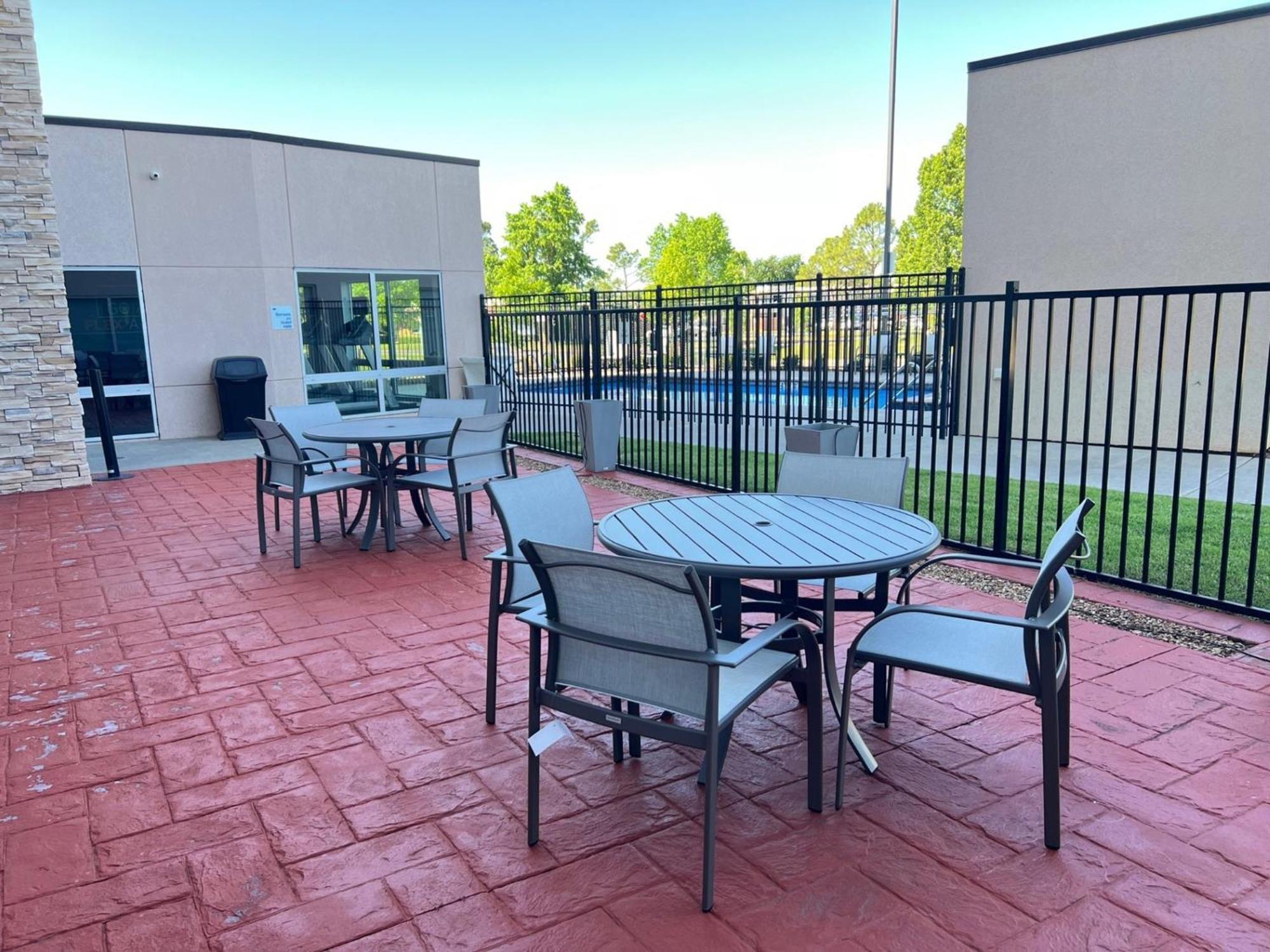Holiday Inn Express & Suites Moore By Ihg Exterior foto